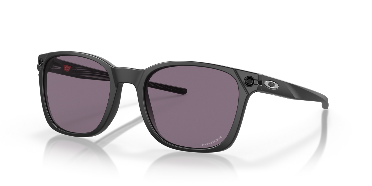 Oakley Objector OO9018